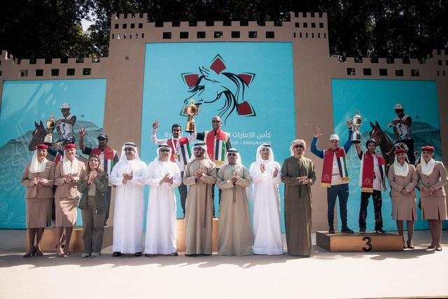 راشد المهيري بطلاً لكأس الإمارات للخيول العربية للقدرة 2026